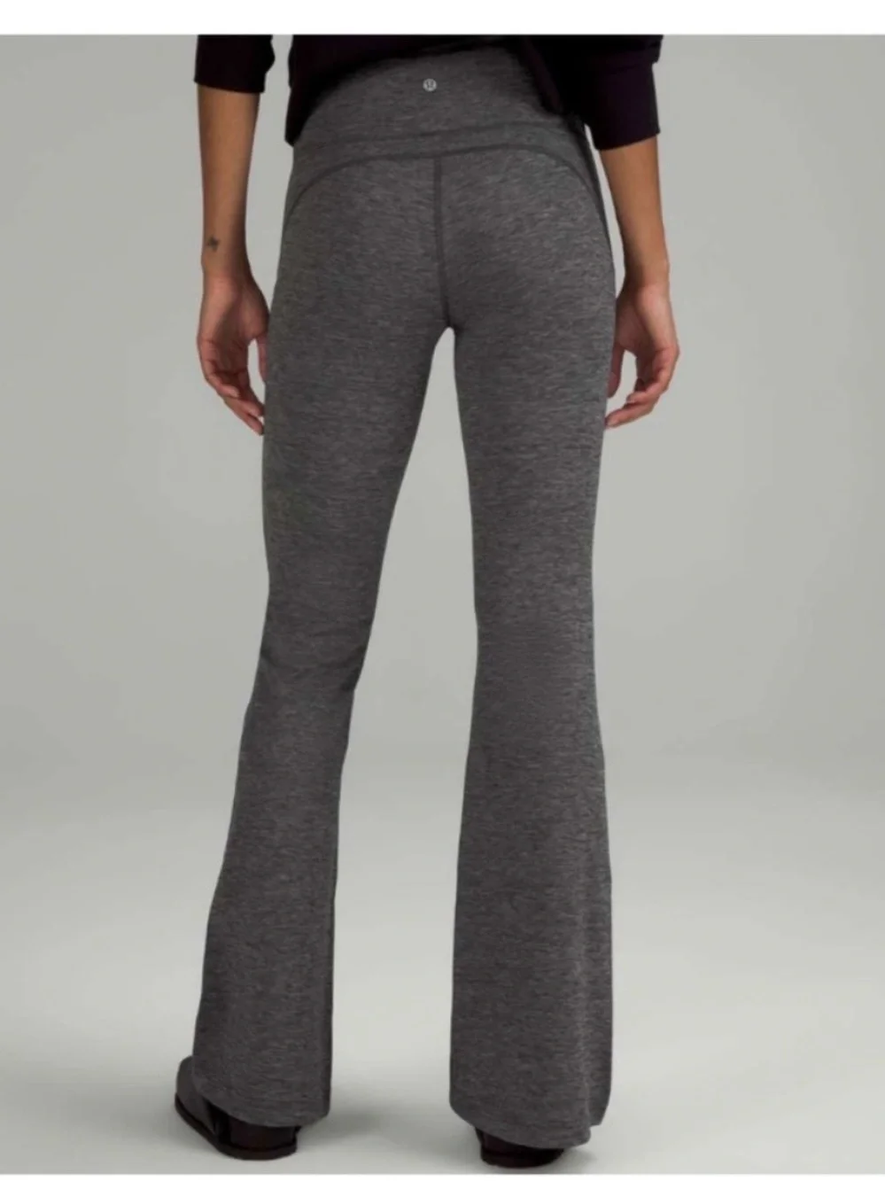 lululemon athletica groove Flare Leggings in heather grey size 4